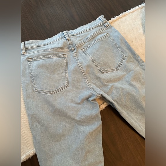 Abercrombie & Fitch Skinny High Rise Split Hem Jeans - Picture 6 of 8